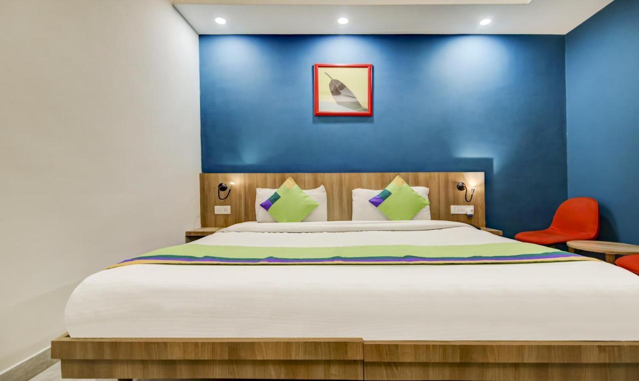 Treebo Mall View, Dlf Phase II Gurgaon Zewnętrze zdjęcie