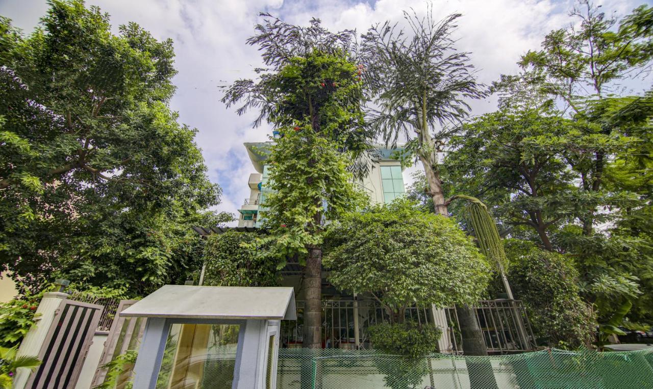 Treebo Mall View, Dlf Phase II Gurgaon Zewnętrze zdjęcie